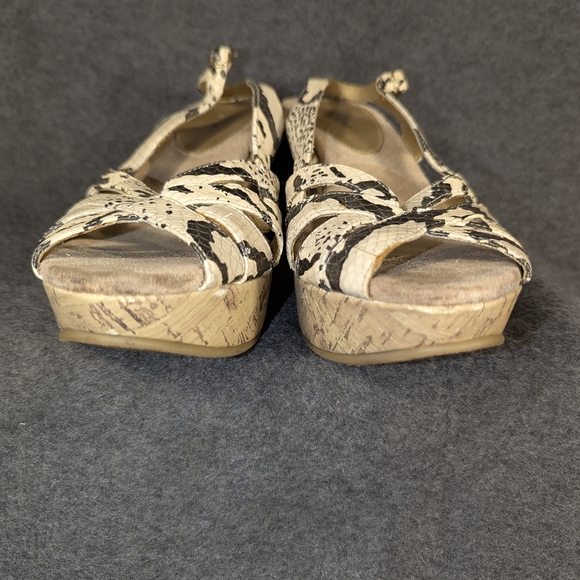 FIONI Clothing Black and Cream Wedge Sandals - Picture 7 of 8